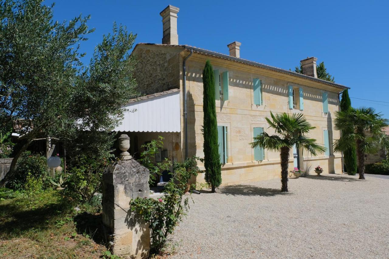 Domaine Mongiron Hotel Nerigean Bagian luar foto