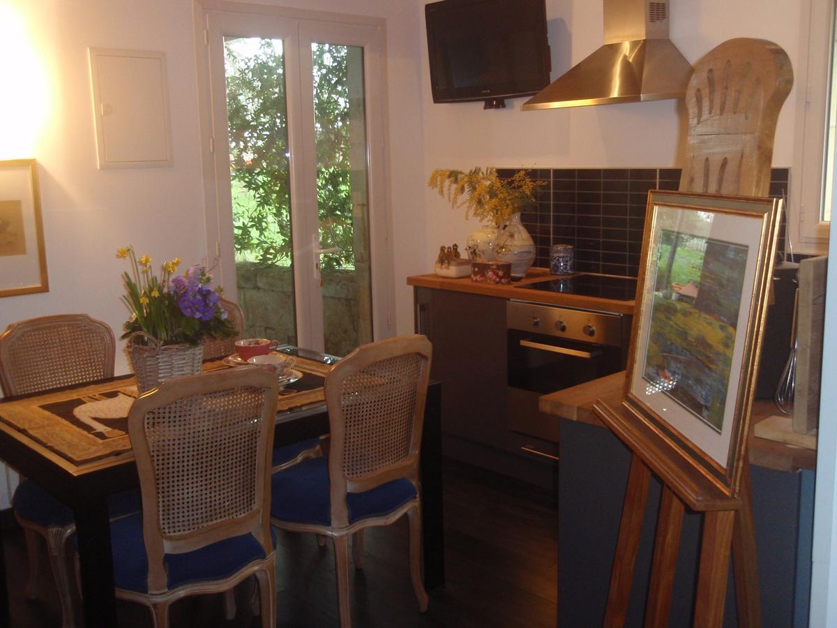 Domaine Mongiron Hotel Nerigean Bagian luar foto